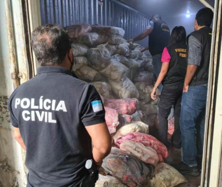 Matériia Apreensão 50 toneladas de carne 08.04 (2)-1