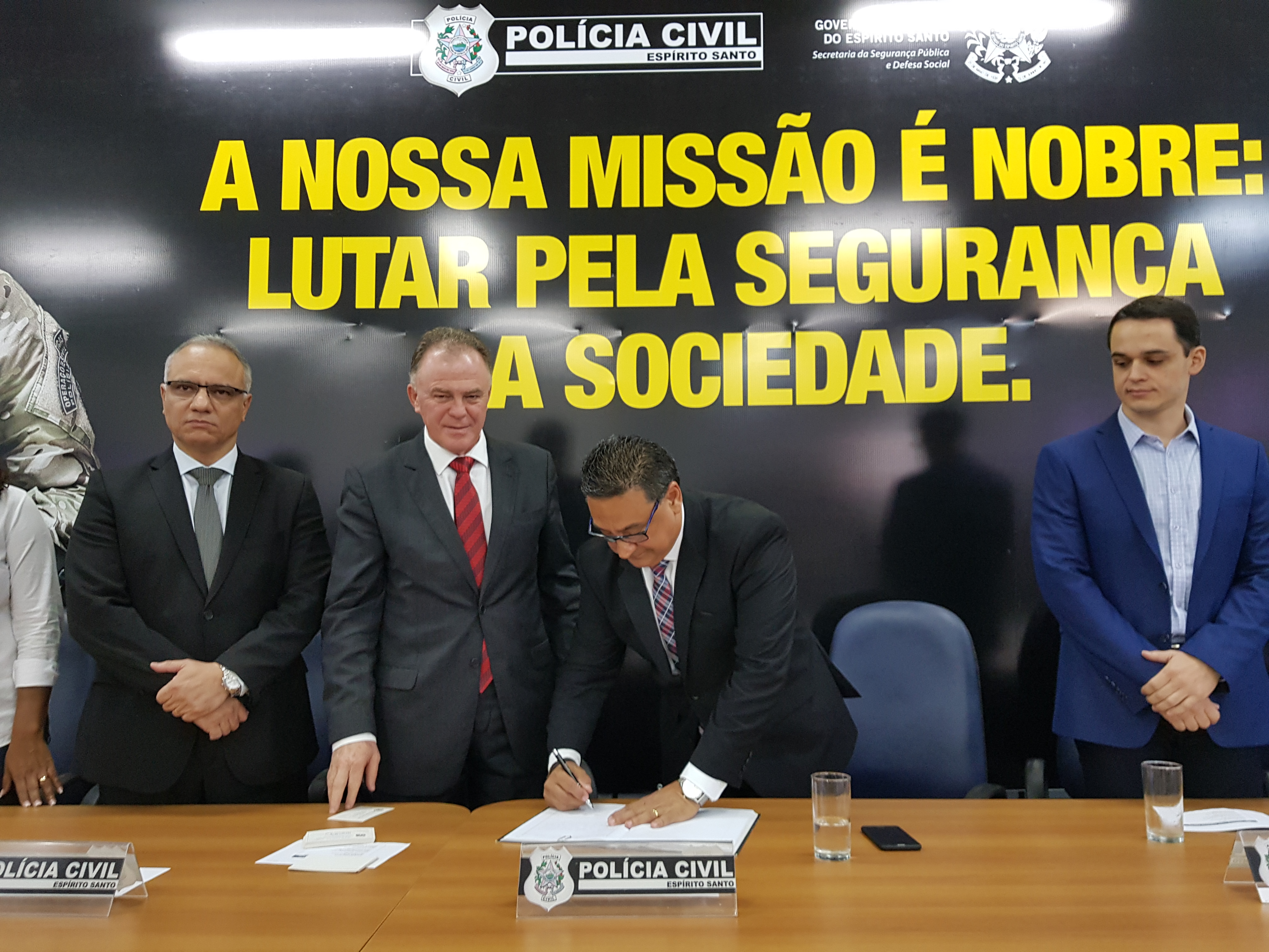 Solenidade marca a posse do novo delegado-geral da Polícia Civil