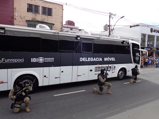 desfile 23 05 003