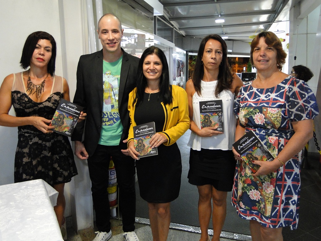 lancamento livro 12 05 002